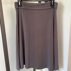 LuLaRoe gray skirt (Size Medium)